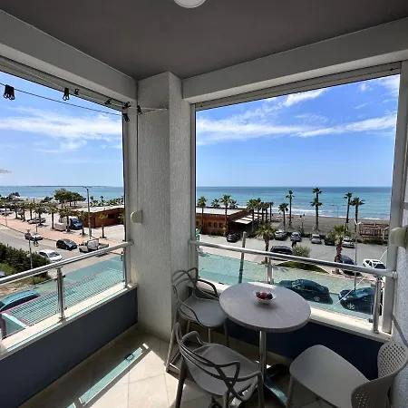 Sea View *
