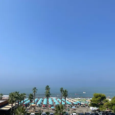 Sea View *